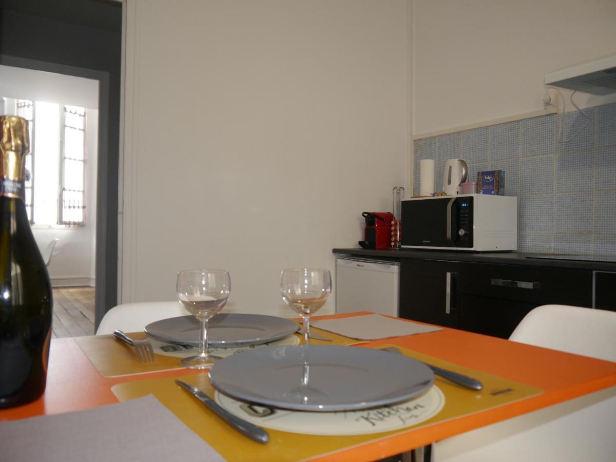 Appartement Hypercentre Tarbes - 2 Grandes Chambres Екстериор снимка